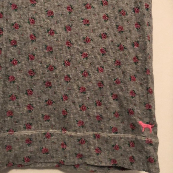 PINK Victoria’s Secret flannel top - Picture 3 of 3